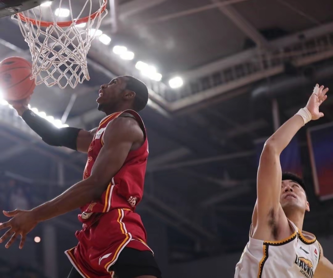 蓝色的超战士里昂 蓝色的超战士里昂