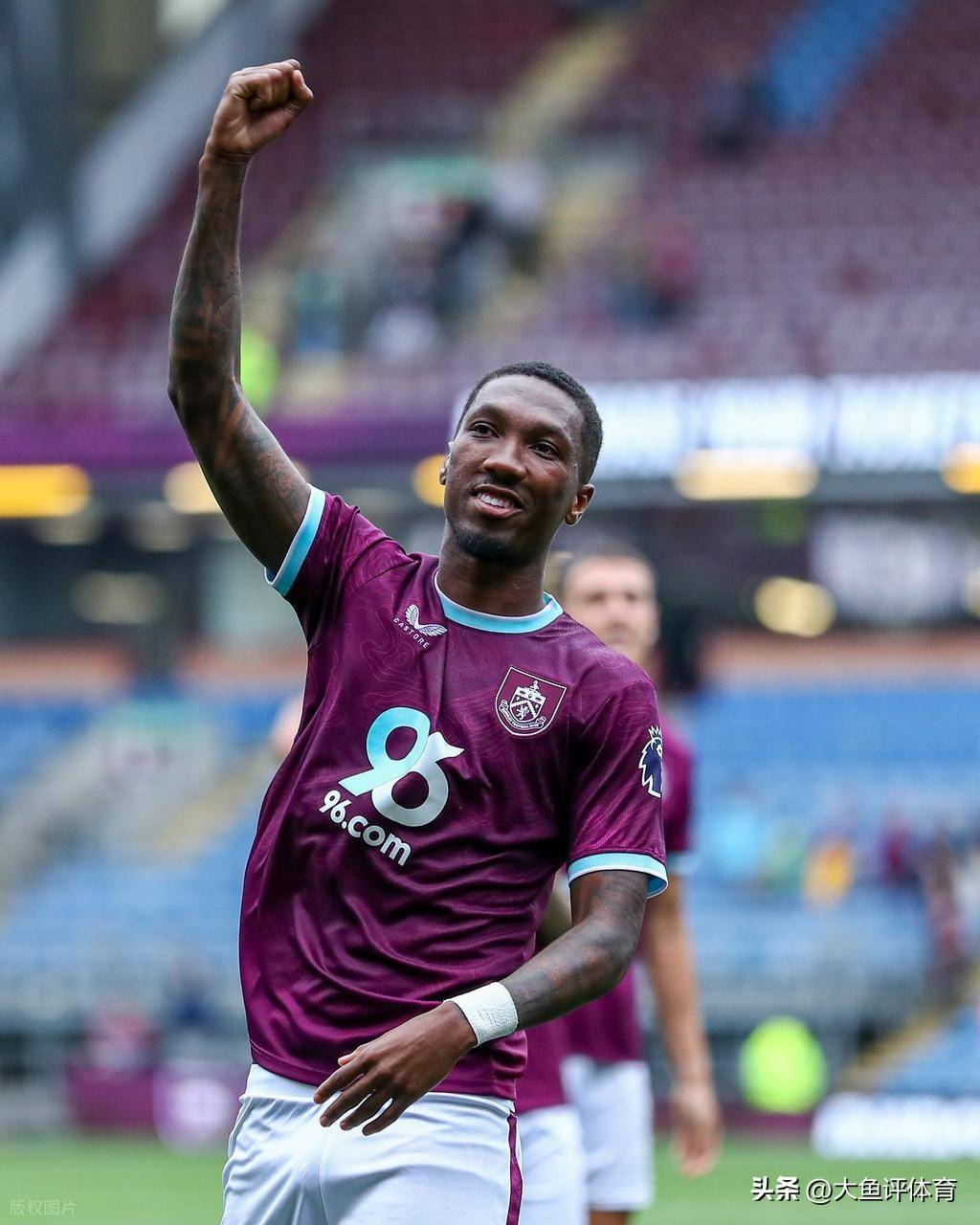 包含今晚里尔调整名单以备英超，刷新队史纪录环节打磨，质疑声仍在，轮换策略成焦点的词条-爱游戏游戏平台