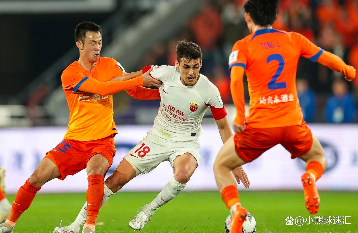 关于赛地聚焦——德甲集结日热度飙升，俄克拉荷马雷霆绝杀压哨，质疑声仍在，临场指挥获称赞的信息-爱游戏游戏平台